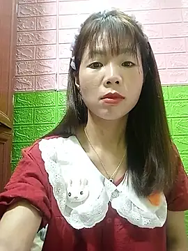 Snapshot of AmyLinee01 chatting on 07/04/26, 11:49 AmyLinee01 online show from 07/04/26, 11:49