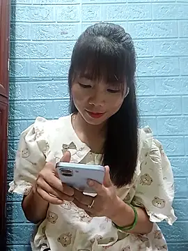 Snapshot of AmyLinee01 chatting on 07/28/26, 06:20 AmyLinee01 online show from 07/28/26, 06:20
