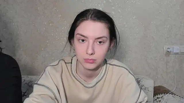 Snapshot of muuur_love231 chatting on 06/21/26, 10:12 muuur love231 online show from 06/21/26, 10:12