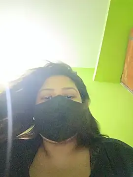 Snapshot of Papte- chatting on 05/17/26, 02:46 Papte- online show from 05/17/26, 02:46