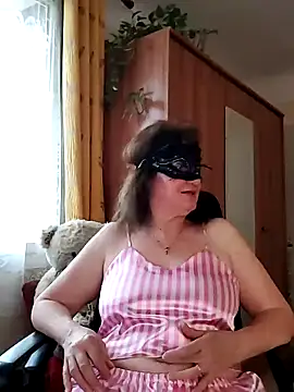 Chrismaturefrench online show from 03/28/26, 04:28