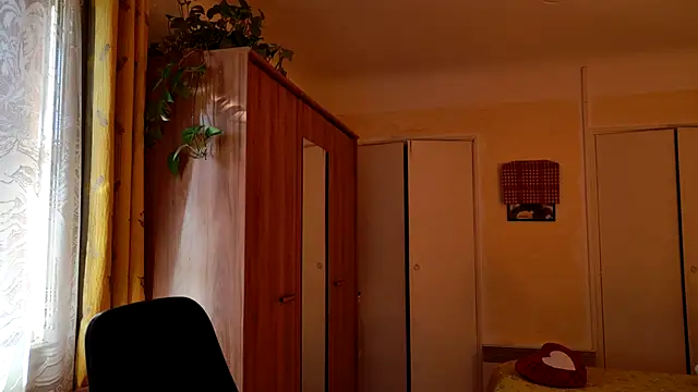 Chrismaturefrench online show from 05/24/26, 08:52