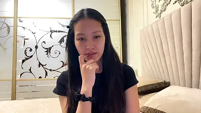 ayanovae online show from 03/28/26, 06:57