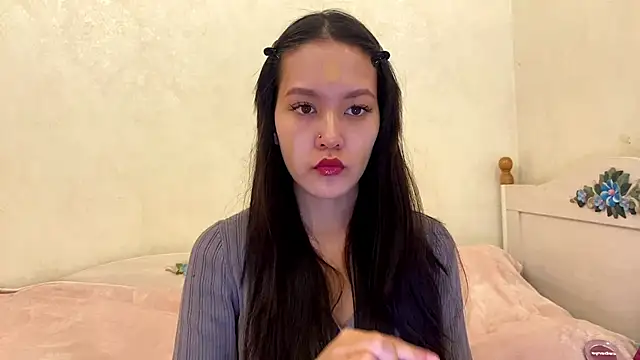 ayanovae online show from 04/03/26, 05:49