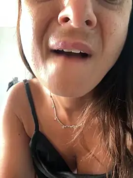 Snapshot of Supremegirlvibes chatting on 06/28/26, 03:29 Supremegirlvibes online show from 06/28/26, 03:29