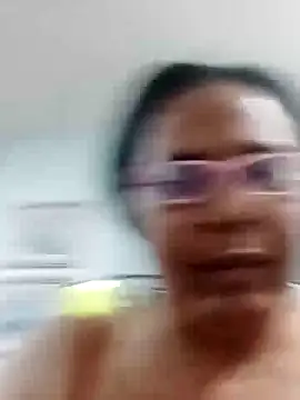 sexymomsn online show from 04/09/26, 12:21