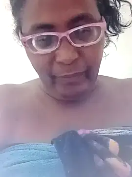 sexymomsn online show from 08/05/26, 07:38