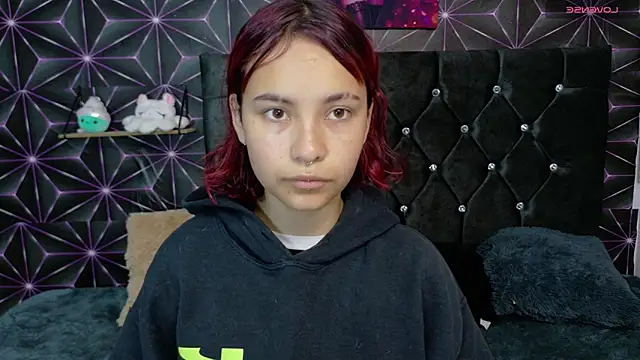 Megam white online show from 03/28/26, 12:05