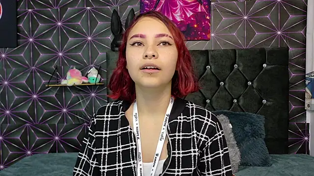 Megam white online show from 04/01/26, 03:53