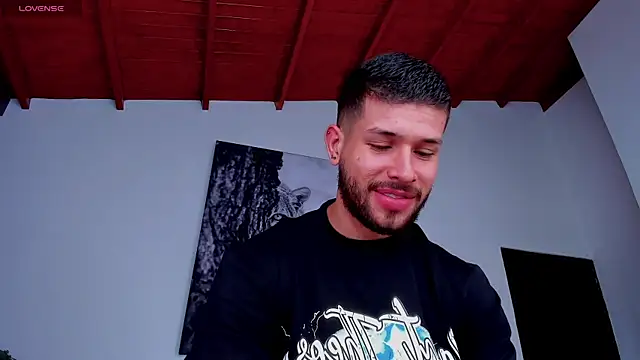 Snapshot of Santos_ramirez1 chatting on 03/30/26, 01:45 Santos ramirez1 online show from 03/30/26, 01:45