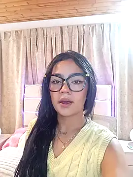 baby-skinnd online show from 03/28/26, 03:33