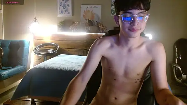 SantiTwinkyy online show from 04/04/26, 12:24