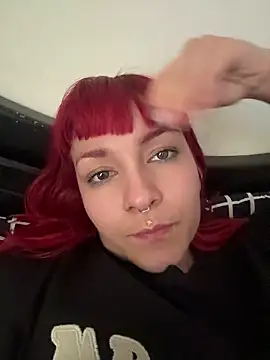 Amelie-RedHoney online show from 07/15/26, 07:52