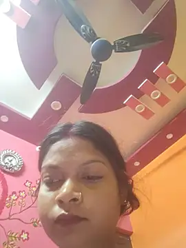itz-priya online show from 05/24/26, 10:37
