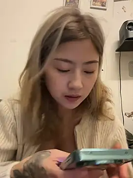 Olivia PINK0322 online show from 05/08/26, 11:37