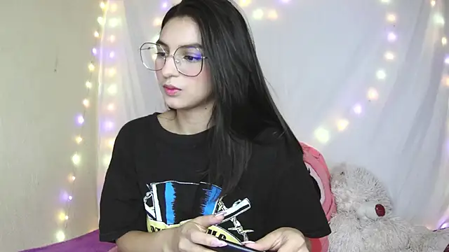 Snapshot of Eternal_Fuego chatting on 03/26/26, 06:57 Eternal Fuego online show from 03/26/26, 06:57