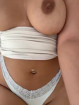 Isabellaoffx online show from 07/20/26, 02:41