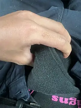 Snapshot of sy11myspa chatting on 03/23/26, 03:43 sy11myspa online show from 03/23/26, 03:43