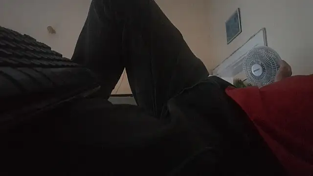 Sueliton2 online show from 04/16/26, 07:36