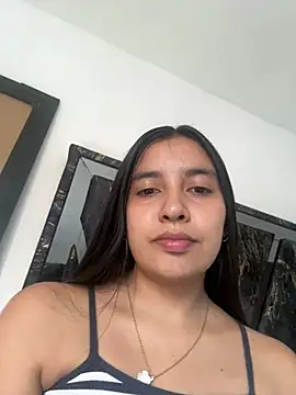 HaileyBiieber online show from 04/04/26, 09:12