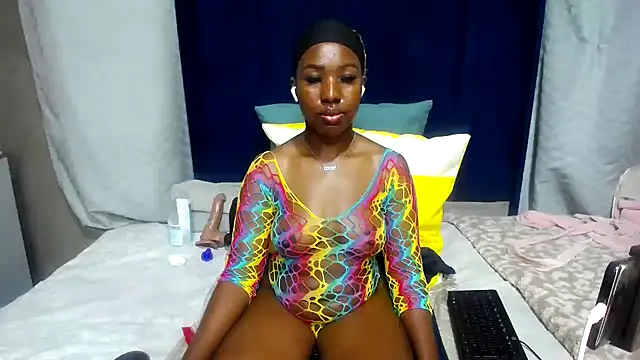 Candylips22 online show from 05/19/26, 01:56