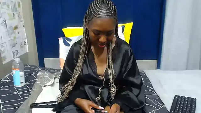Snapshot of Candylips22 chatting on 07/23/26, 01:58 Candylips22 online show from 07/23/26, 01:58