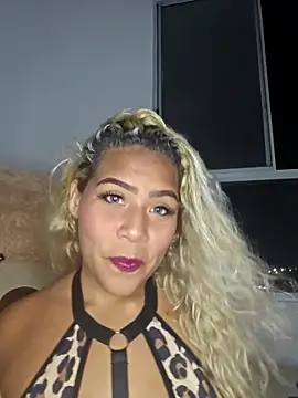 Nayaraluz online show from 03/24/26, 02:27