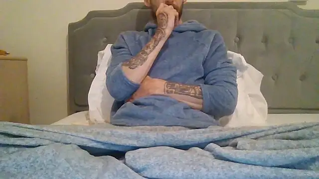 feetlovrr94 online show from 04/25/26, 01:19