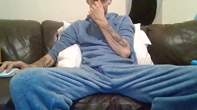 feetlovrr94 online show from 05/18/26, 12:29
