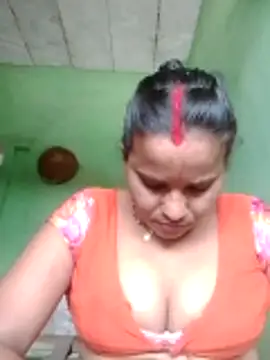 Shivani09900 online show from 06/03/26, 06:05