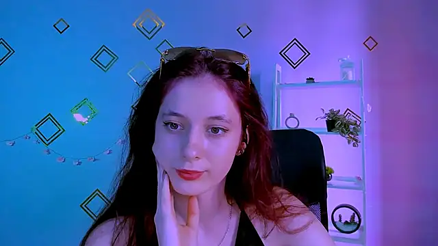 nami glow online show from 05/26/26, 09:05