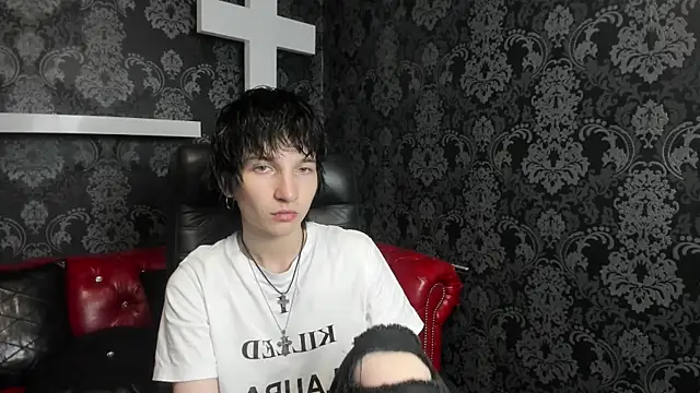Snapshot of AdonBev chatting on 07/11/26, 06:38 AdonBev online show from 07/11/26, 06:38