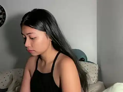 Snapshot of zafarina_18 chatting on 06/29/26, 10:48 zafarina 18 online show from 06/29/26, 10:48