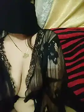 Yasmin Oh online show from 05/03/26, 10:16