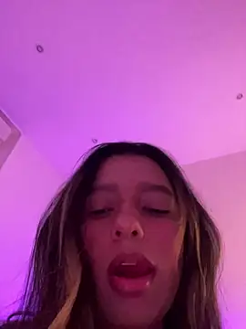 Lusty Lunaa online show from 05/18/26, 07:58