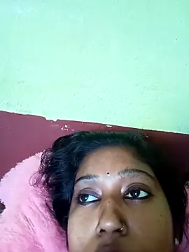 Snapshot of bannerjeesneha20 chatting on 04/29/26, 03:10 bannerjeesneha20 online show from 04/29/26, 03:10