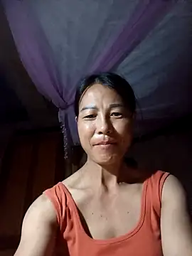 Snapshot of -Numin- chatting on 06/04/26, 07:42 -Numin- online show from 06/04/26, 07:42
