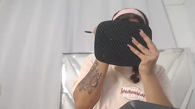 AlannaHarper online show from 06/12/26, 04:50