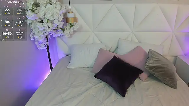 Mariana santana online show from 03/24/26, 08:03