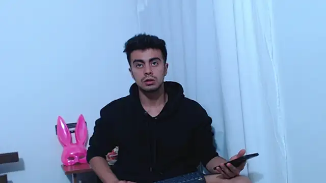 santiago luxx online show from 03/24/26, 12:04