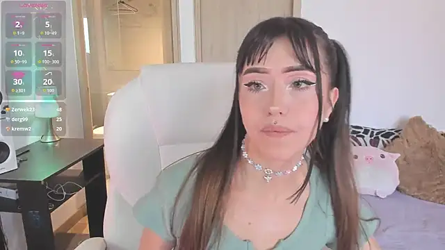 ivyJanne online show from 04/15/26, 10:32