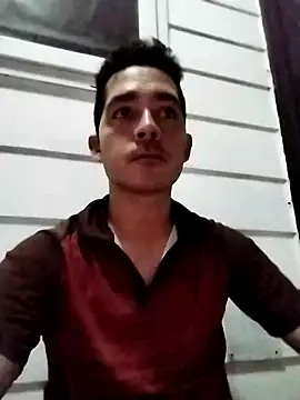 Snapshot of Gabriel_leon33 chatting on 06/28/26, 01:00 Gabriel leon33 online show from 06/28/26, 01:00