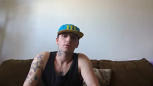 Snapshot of DavidEugeneOr chatting on 04/04/26, 09:01 DavidEugeneOr online show from 04/04/26, 09:01