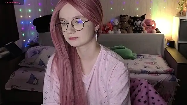 JulietFisher online show from 03/28/26, 04:12