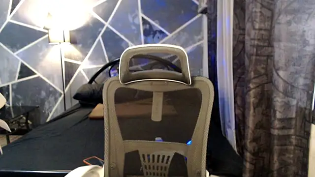 demeterfoxx online show from 04/25/26, 01:41