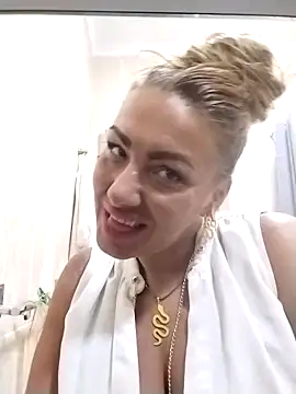 Exotic ParisX online show from 04/18/26, 12:14