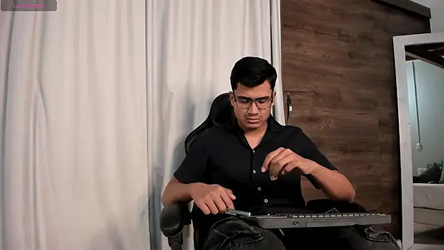 ThiagoVega  online show from 06/07/26, 03:54