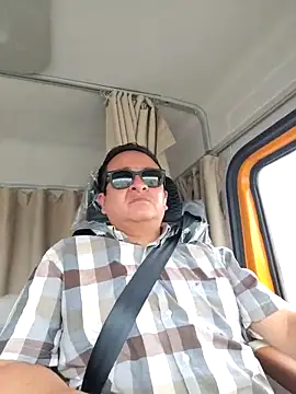 DosAlmasArdientesED online show from 04/21/26, 08:01