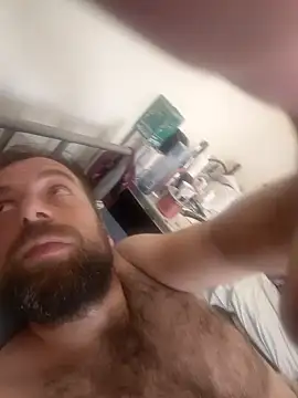 Ammarcuming online show from 04/27/26, 05:49