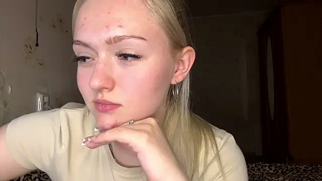 Sophia Blonde online show from 04/20/26, 03:26